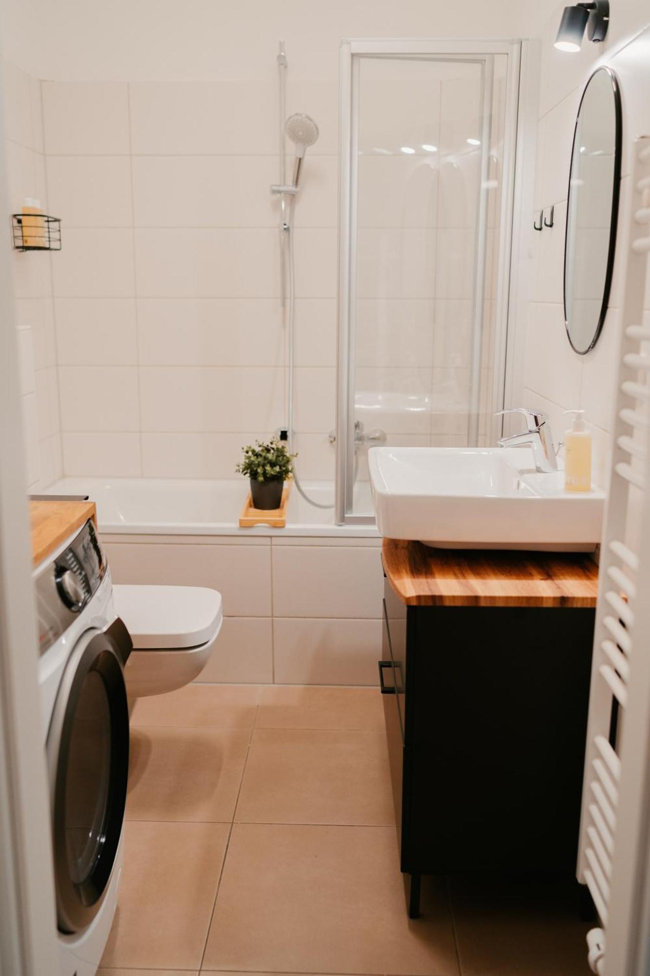 Ferienwohnung Elbzauber Fuer 6 L Parkplatz L Balkon Pirna Extérieur photo